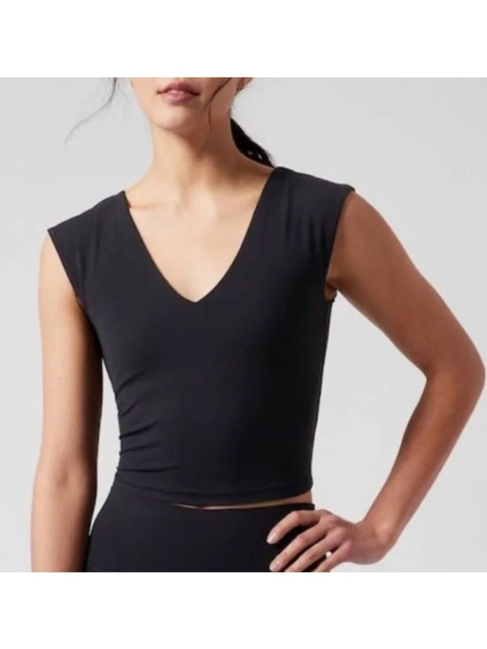ATHLETA vita free cropped tee in black size L